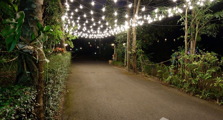 For sale 17 bedrooms hotel in Mueang Nakhon Nayok, Nakhon Nayok