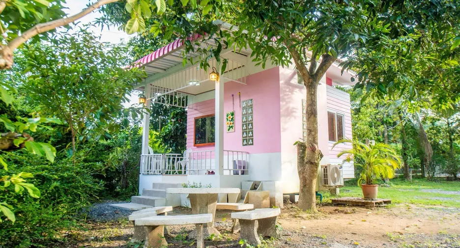 For sale 17 bedrooms hotel in Mueang Nakhon Nayok, Nakhon Nayok