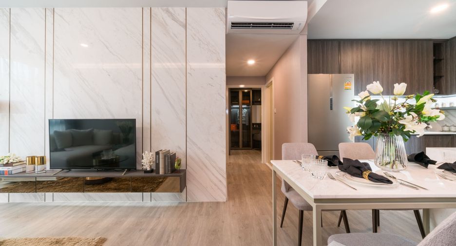 For sale 2 bedrooms condo in Mueang Samut Prakan, Samut Prakan