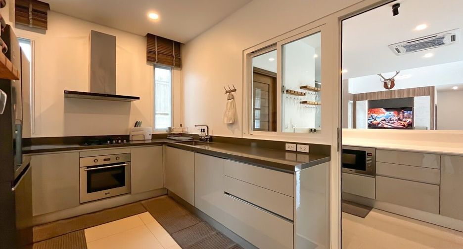 Casa en alquiler de 4 habitaciones en Mueang Phuket, Phuket
