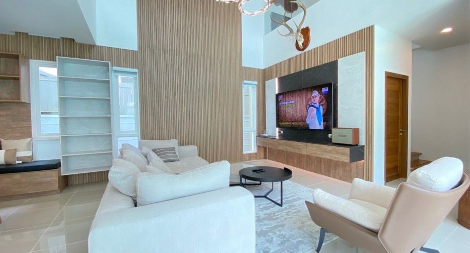 Casa en alquiler de 4 habitaciones en Mueang Phuket, Phuket