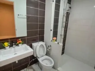 For sale 1 bed condo in Mueang Samut Prakan, Samut Prakan