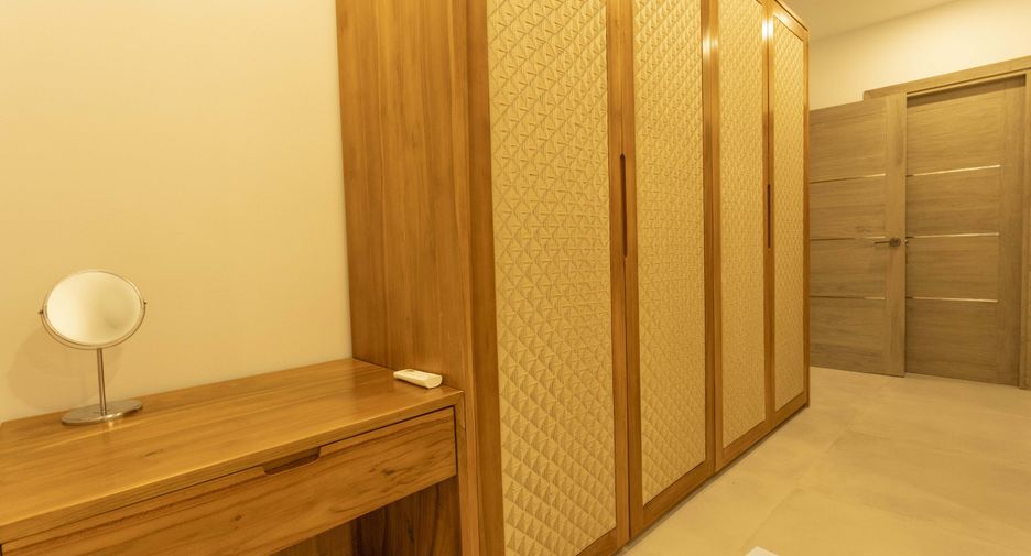 For rent and for sale 3 bedrooms villa in Mueang Phuket, Phuket