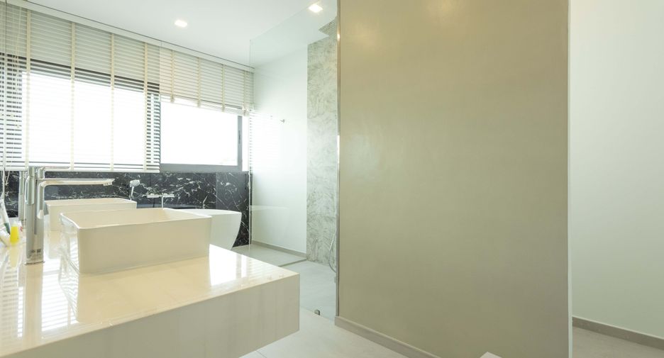 For rent and for sale 3 bedrooms villa in Mueang Phuket, Phuket