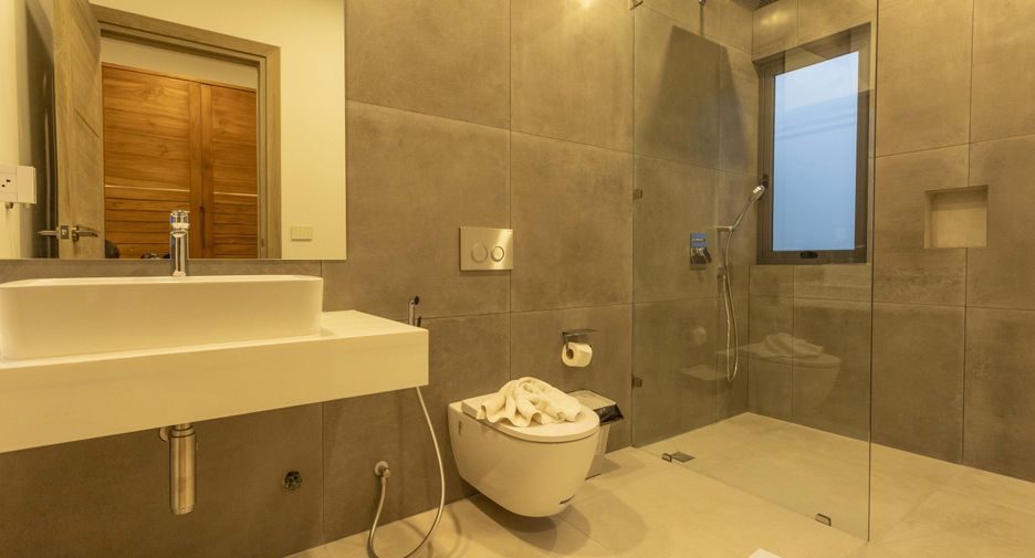 For rent and for sale 3 bedrooms villa in Mueang Phuket, Phuket