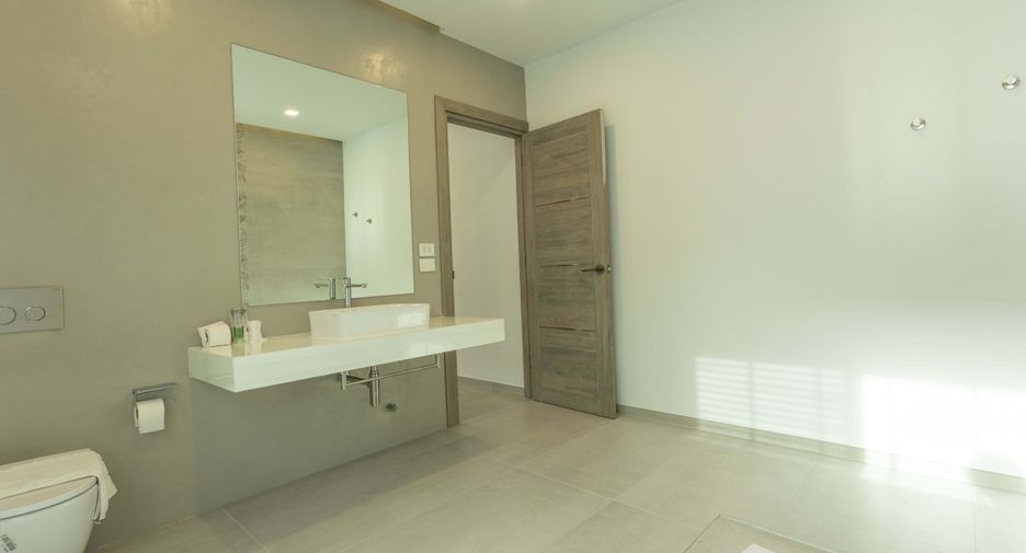 For rent and for sale 3 bedrooms villa in Mueang Phuket, Phuket