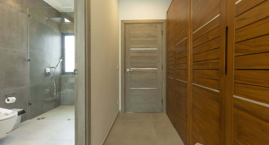 For rent and for sale 3 bedrooms villa in Mueang Phuket, Phuket