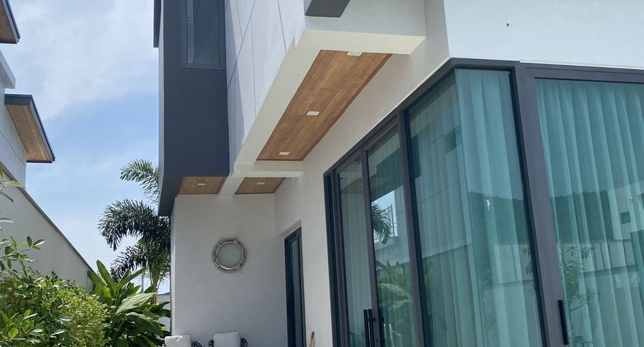 For rent and for sale 3 bedrooms villa in Mueang Phuket, Phuket