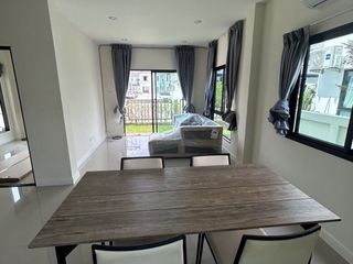 出租 4 卧室 独立屋 在 Lam Luk Ka, Pathum Thani