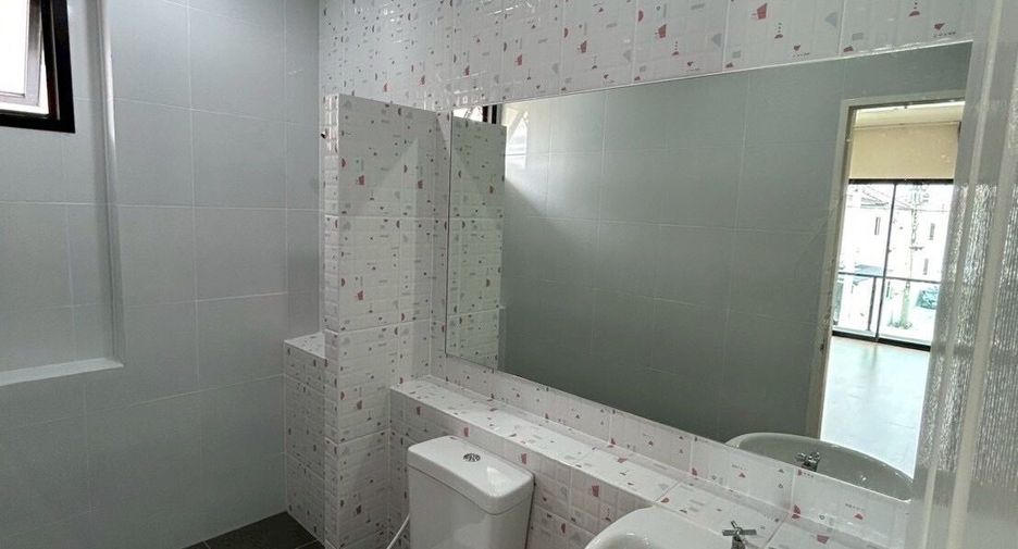 ให้เช่า 4 ห้องนอน บ้านเดี่ยว ใน ลำลูกกา, ปทุมธานี