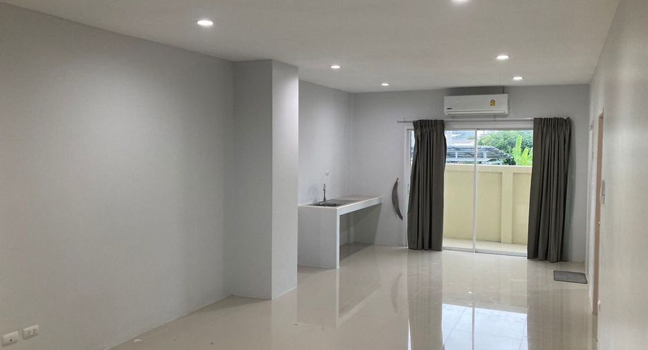 For rent 2 bedrooms townhouse in Thalang, Phuket