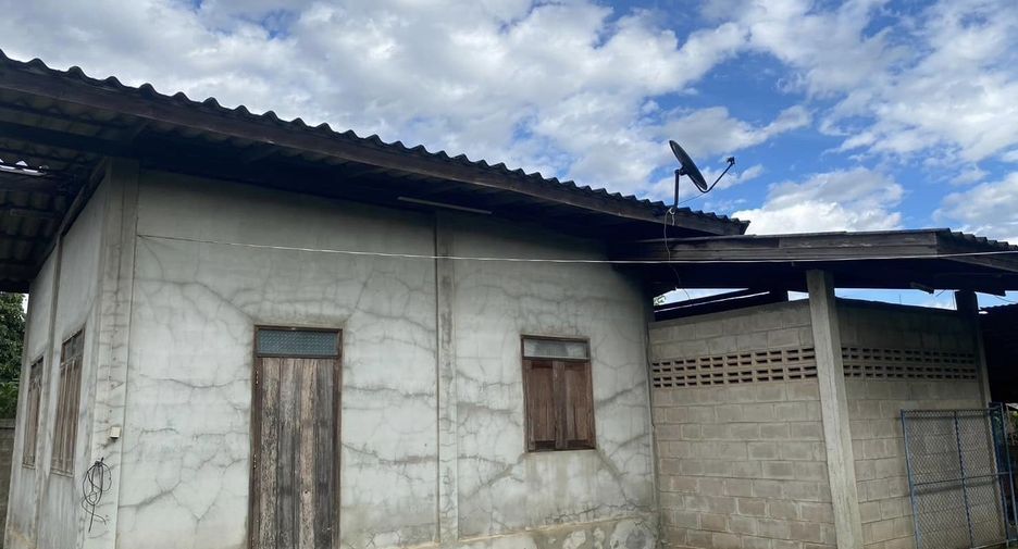 For sale 2 bedrooms house in Mae Tha, Lamphun