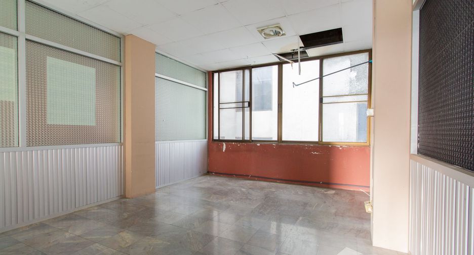 Oficina en venta en Huai Khwang, Bangkok