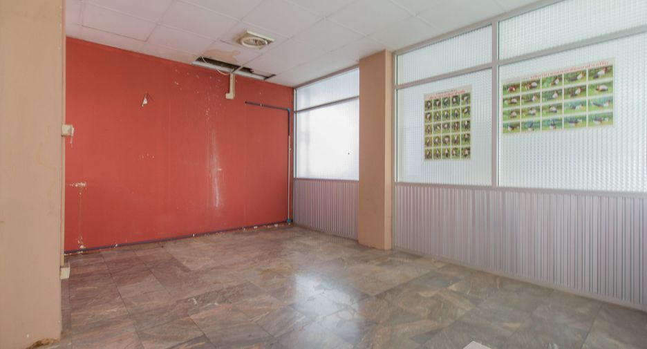 Oficina en venta en Huai Khwang, Bangkok