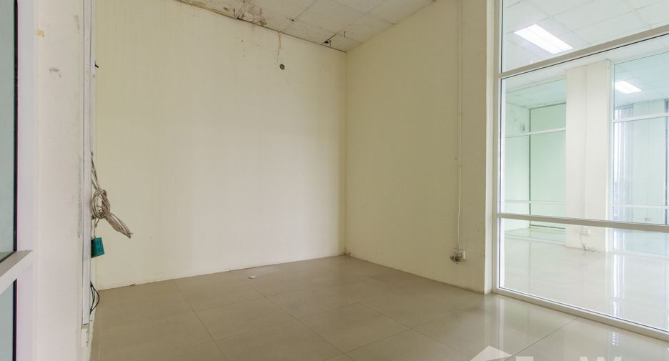 Oficina en venta en Huai Khwang, Bangkok