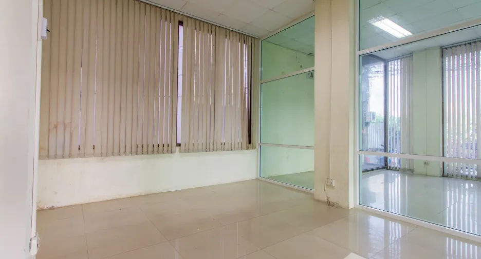 Oficina en venta en Huai Khwang, Bangkok