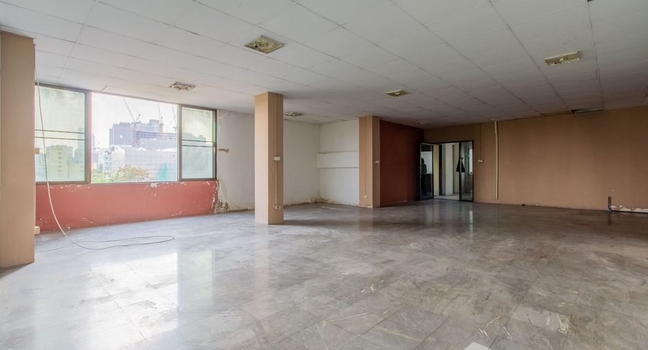 Oficina en venta en Huai Khwang, Bangkok