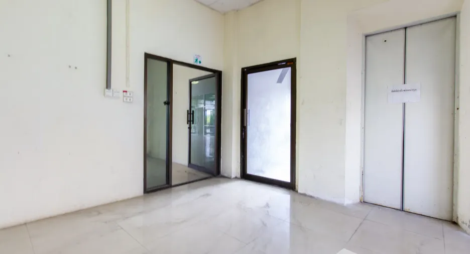 Oficina en venta en Huai Khwang, Bangkok