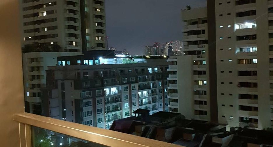 For sale and for rent 2 bedrooms condo in Watthana, Bangkok