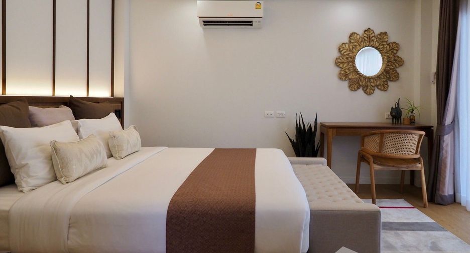 For rent 5 bedrooms villa in Mueang Phuket, Phuket
