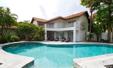 For rent 5 bedrooms villa in Mueang Phuket, Phuket