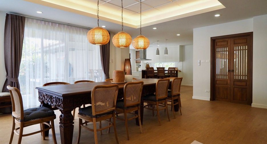 For rent 5 bedrooms villa in Mueang Phuket, Phuket