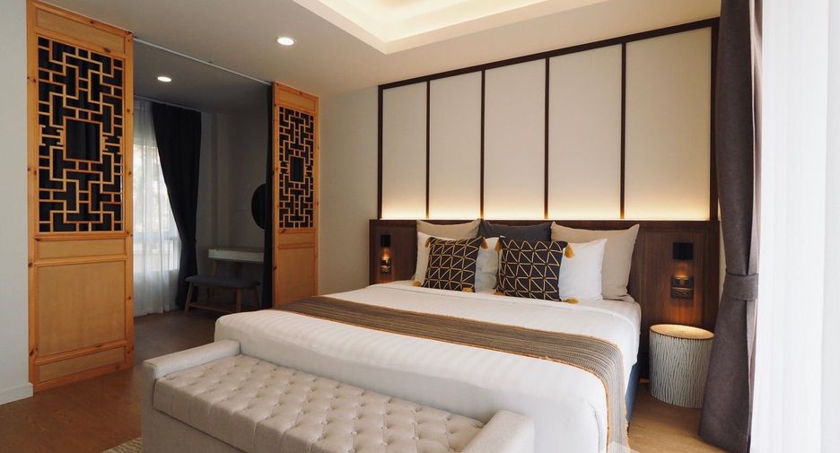 For rent 5 bedrooms villa in Mueang Phuket, Phuket