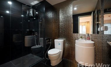 For sale 1 bed condo in Khlong Toei, Bangkok