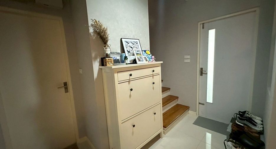 For sale 3 bedrooms house in Khlong Sam Wa, Bangkok