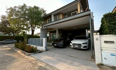 For sale 3 bedrooms house in Khlong Sam Wa, Bangkok
