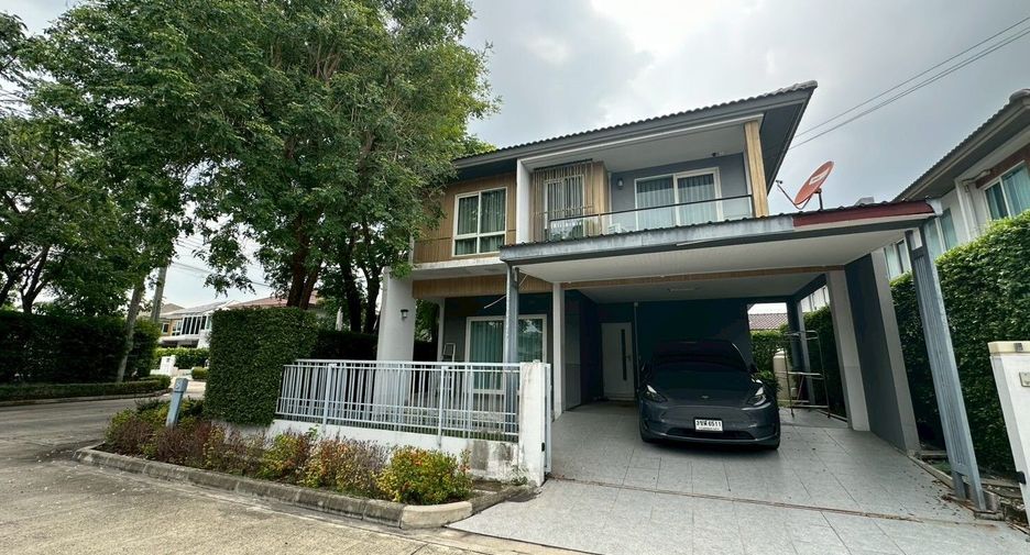 For sale 3 bedrooms house in Khlong Sam Wa, Bangkok