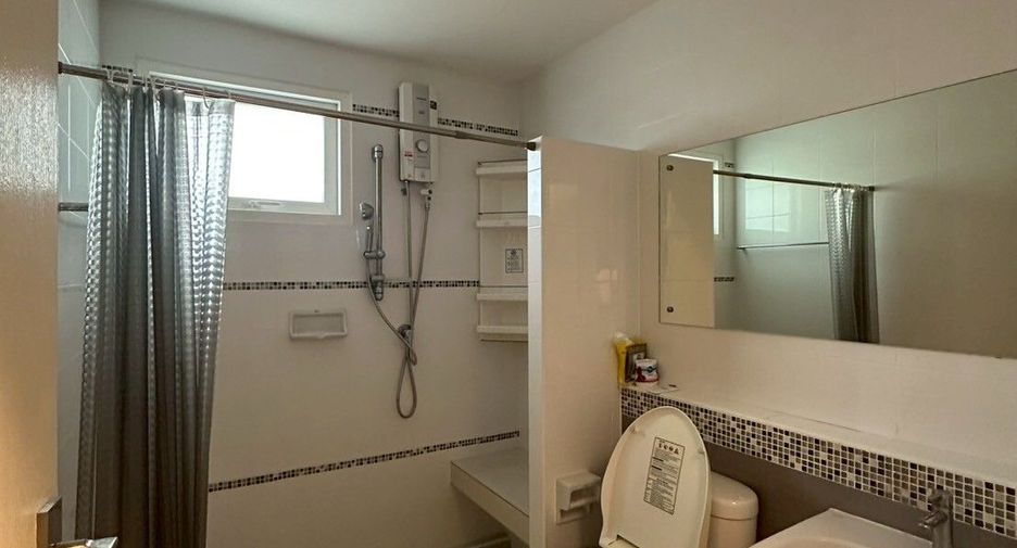 For sale 3 bedrooms house in Khlong Sam Wa, Bangkok