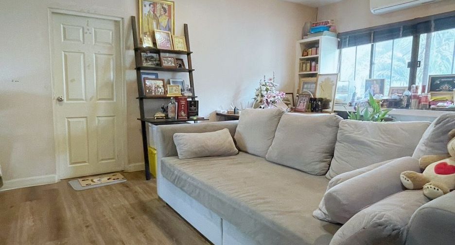 For sale 5 bedrooms house in Bang Phli, Samut Prakan