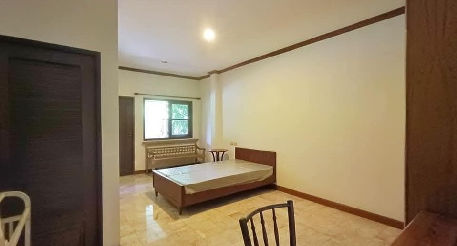 For sale 8 bedrooms house in Bang Nam Priao, Chachoengsao