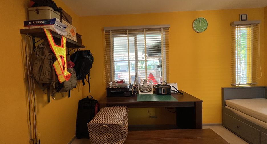 For sale 3 bedrooms house in Khlong Sam Wa, Bangkok