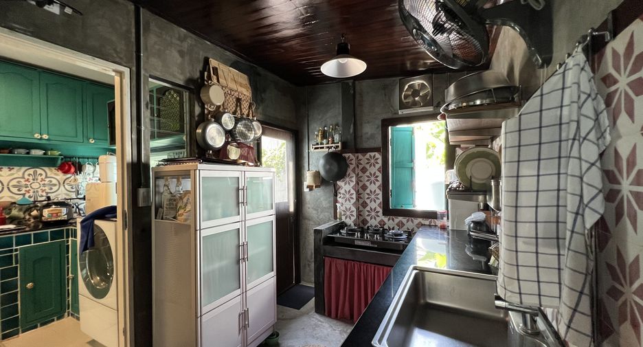 For sale 3 bedrooms house in Khlong Sam Wa, Bangkok