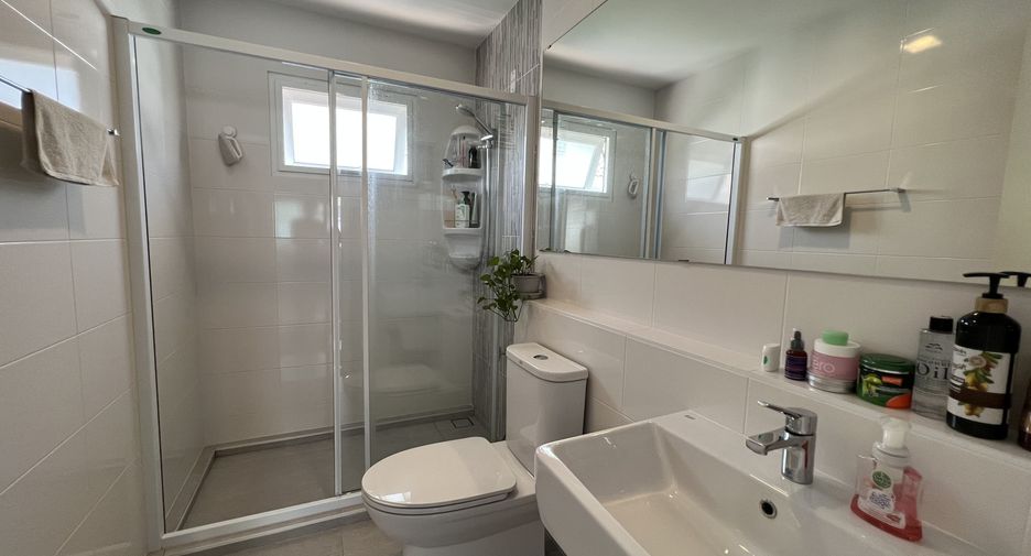 For sale 3 bedrooms house in Khlong Sam Wa, Bangkok