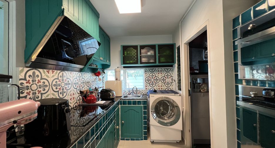 For sale 3 bedrooms house in Khlong Sam Wa, Bangkok