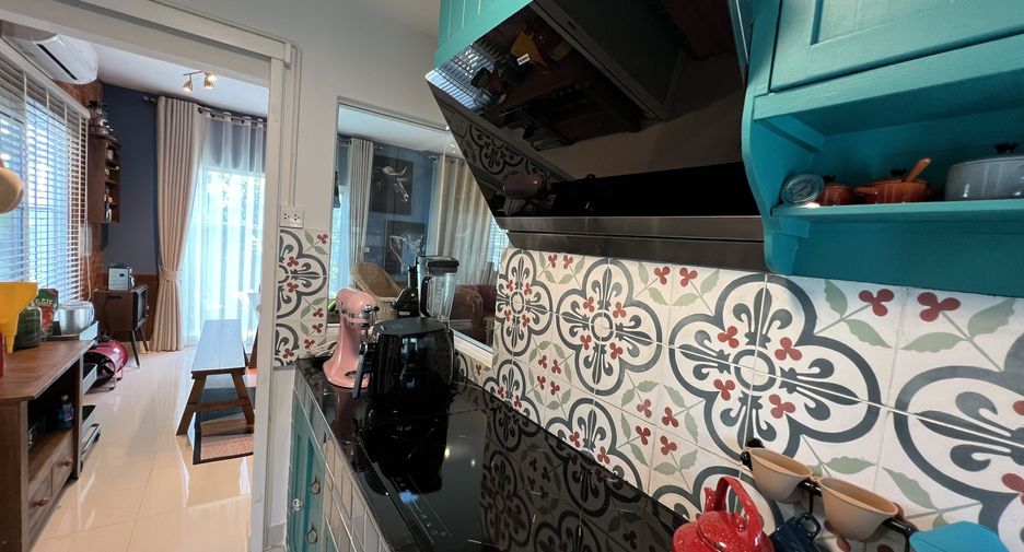 For sale 3 bedrooms house in Khlong Sam Wa, Bangkok