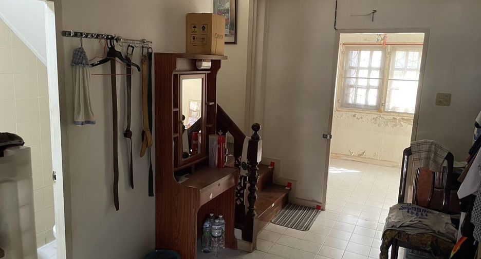 For sale 4 bedrooms house in Bang Khen, Bangkok