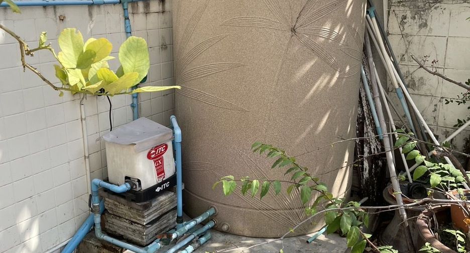 For sale 4 bedrooms house in Bang Khen, Bangkok