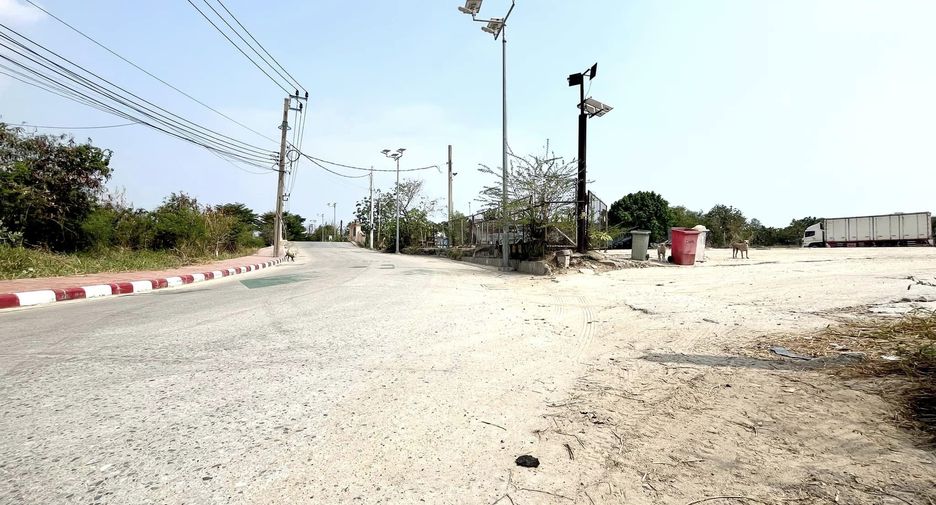 Grundstück zum Kauf in Phra Pradaeng, Samut Prakan