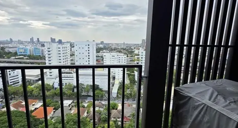 For rent studio condo in Mueang Nonthaburi, Nonthaburi