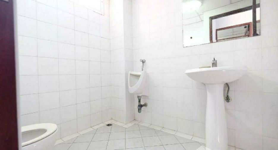 Reihenhaus zum Kauf mit 3 Zimmer in Lat Krabang, Bangkok