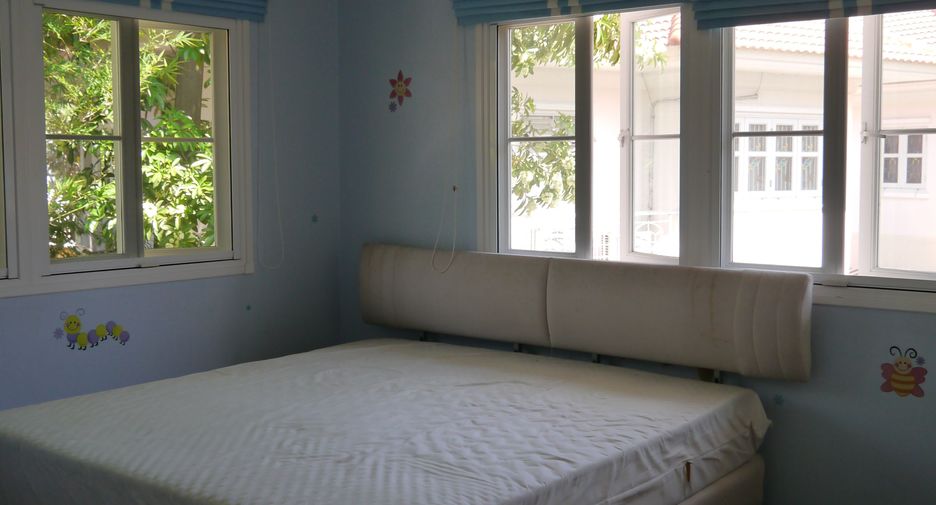 Haus zur Miete und zum Kauf mit 3 Zimmer in Khlong Luang, Pathum Thani