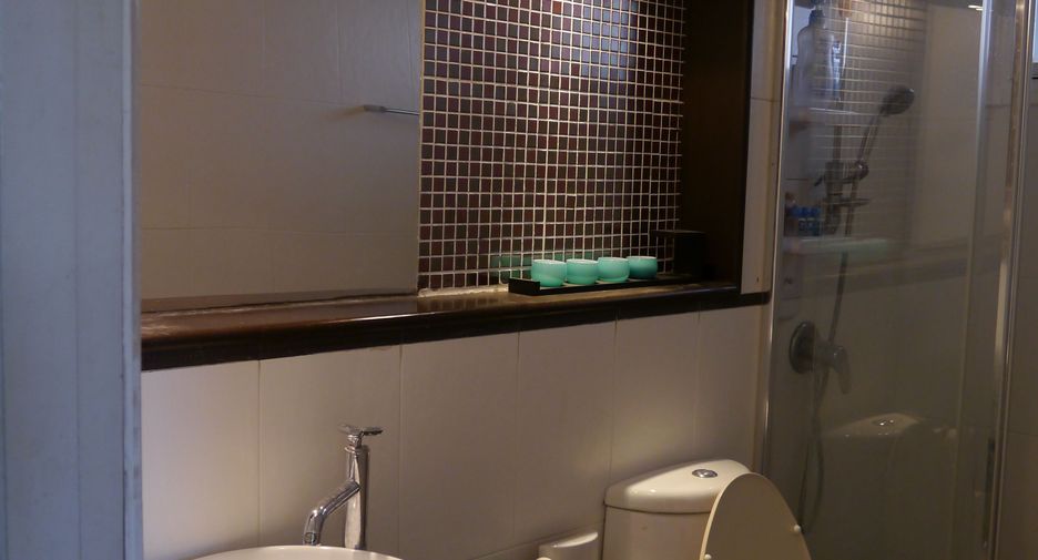 Haus zur Miete und zum Kauf mit 3 Zimmer in Khlong Luang, Pathum Thani