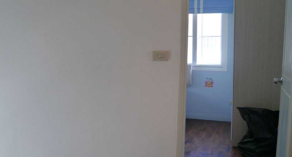Haus zur Miete und zum Kauf mit 3 Zimmer in Khlong Luang, Pathum Thani