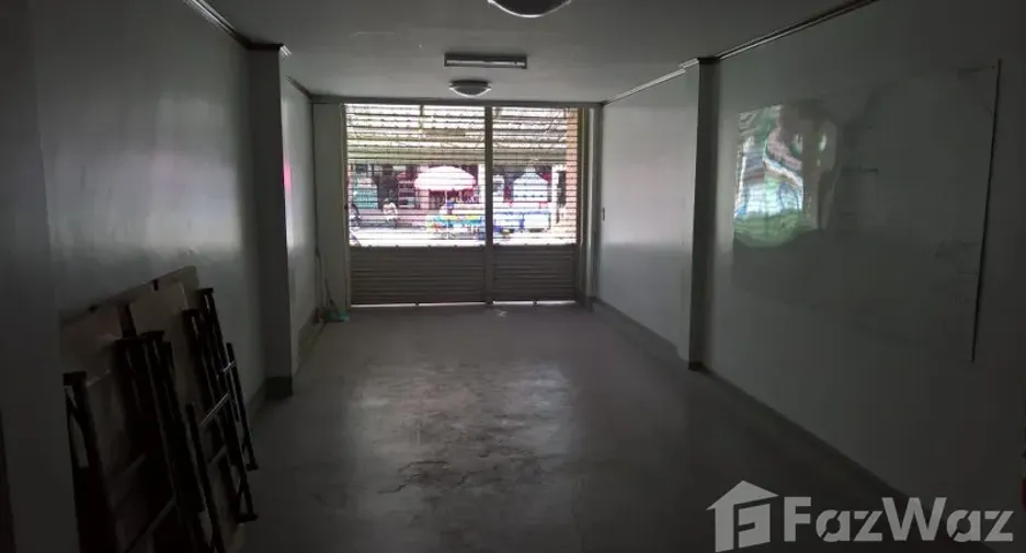 For sale 3 bedrooms townhouse in Mueang Nakhon Ratchasima, Nakhon Ratchasima