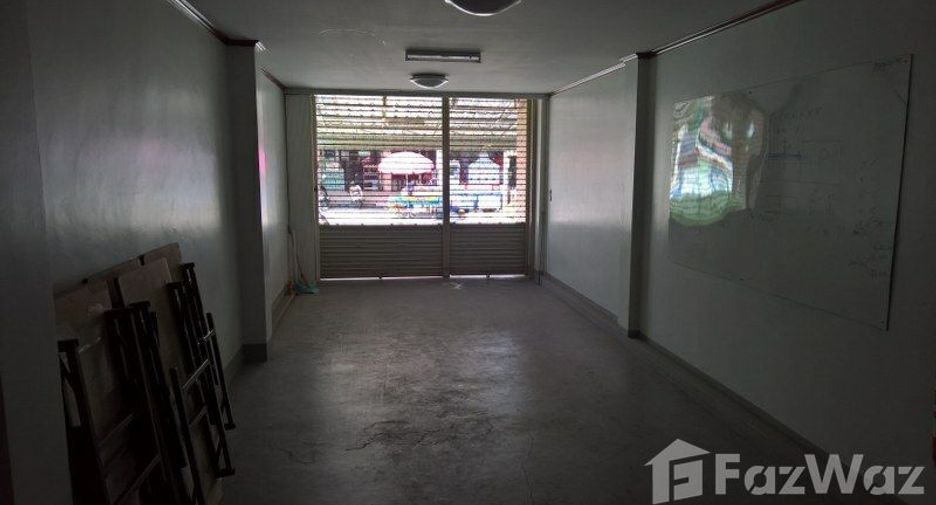 Reihenhaus zum Kauf mit 3 Zimmer in Mueang Nakhon Ratchasima, Nakhon Ratchasima