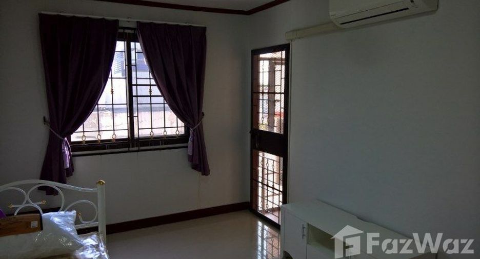 For sale 3 bedrooms townhouse in Mueang Nakhon Ratchasima, Nakhon Ratchasima